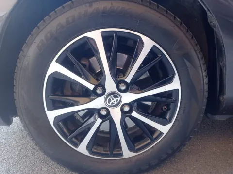 Toyota Yaris 5p 1.5h Business - Immagine 7
