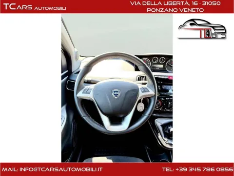 Lancia Ypsilon 0.9 t.air Gold ecochic metano 80cv E5+ - Immagine 10