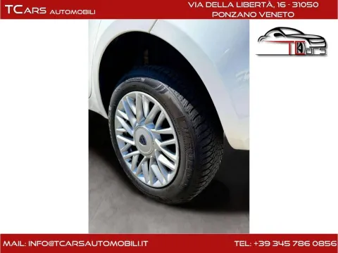 Lancia Ypsilon 0.9 t.air Gold ecochic metano 80cv E5+ - Immagine 11