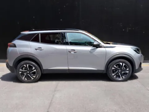 Peugeot 2008 1.5 bluehdi Allure Navi Pack s&s 130cv eat8 - Immagine 4
