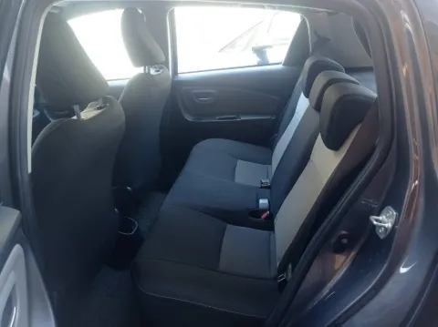 Toyota Yaris 5p 1.5h Business - Immagine 12
