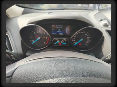 Ford Kuga 2.0 tdci Business s&s 2wd 120cv powershift my19.25 - Immagine 13