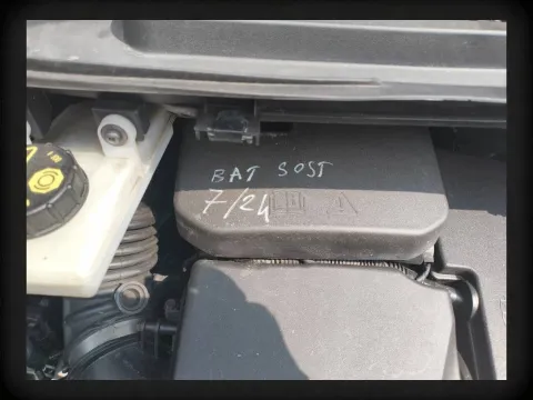 Ford Kuga 2.0 tdci Business s&s 2wd 120cv powershift my19.25 - Immagine 19