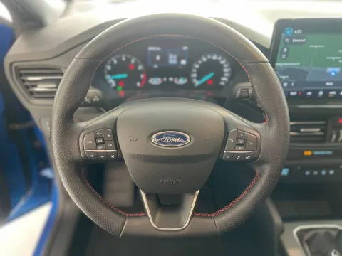 Ford Focus 1.0t ecoboost h ST-Line 125cv - Immagine 14