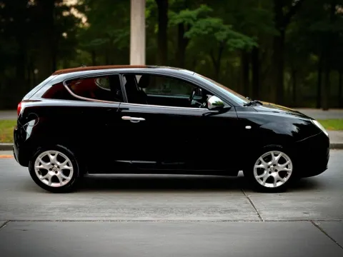 Alfa Romeo MiTo 1.4 Junior Distinctive sport pack 78cv - Immagine 4