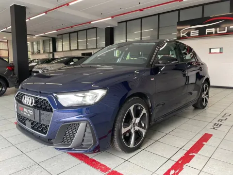 Audi A1 Sportback 30 1.0 tfsi S Line Edition 116cv - Immagine 1