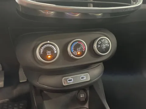 Fiat 500X 1.0 t3 120cv - Immagine 21