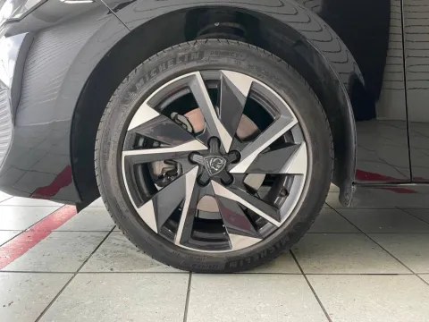 Peugeot 308 SW 1.2 puretech t Allure Pack s&s 130cv - Immagine 24