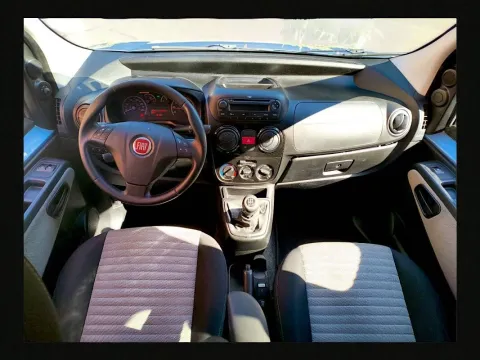 Fiat Qubo 1.3 mjt 16v Trekking 80cv - Immagine 11