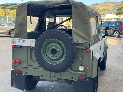 Land Rover Defender 90 2.5 td Soft Top - Immagine 5