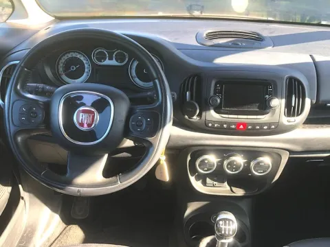 Fiat 500L Living 1.6 mjt Lounge 105cv - Immagine 6