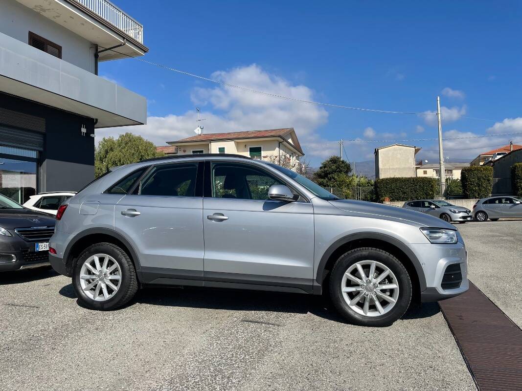 Audi Q3 2.0 tdi Business 120cv - Immagine 8