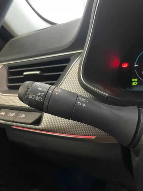 Renault Arkana 1.6 E-Tech full hybrid Techno 145cv - Immagine 16