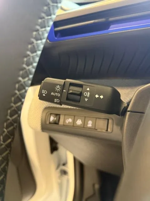 Citroen C3 1.2 puretech turbo Plus 100cv s&s - Immagine 24