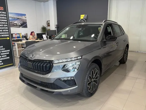 Skoda Kamiq 1.0 tsi Black Dots 95cv - Immagine 2