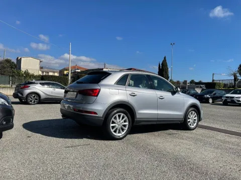 Audi Q3 2.0 tdi Business 120cv - Immagine 17