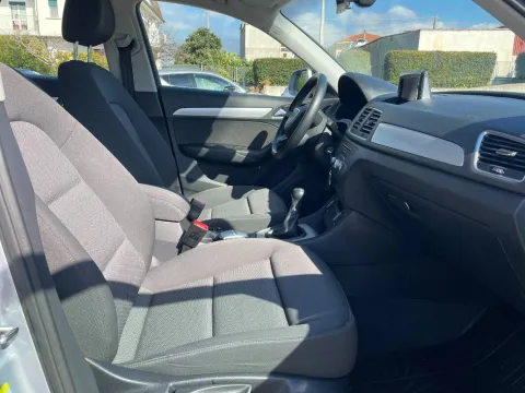 Audi Q3 2.0 tdi Business 120cv - Immagine 18