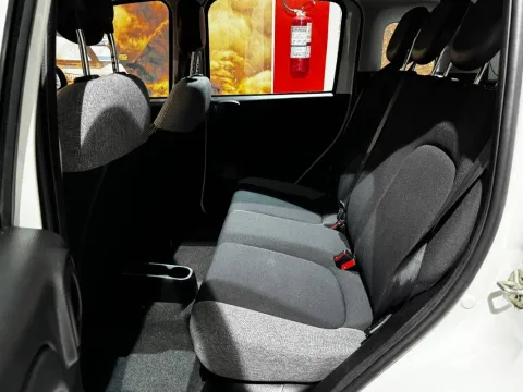 Fiat Panda 1.0 firefly hybrid City Life s&s 70cv 5p.ti - Immagine 18