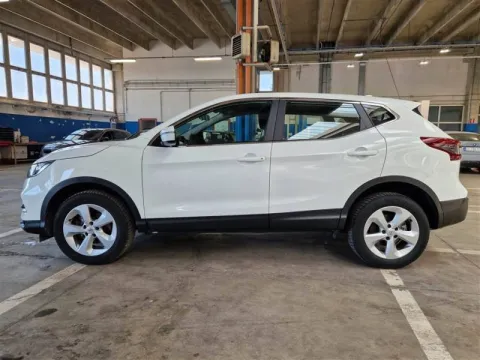 Nissan Qashqai 1.5 dci N-Tec 115cv - Immagine 3