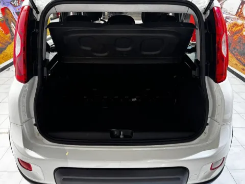 Fiat Panda 1.0 firefly hybrid City Life s&s 70cv 5p.ti - Immagine 23