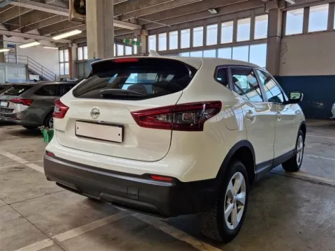 Nissan Qashqai 1.5 dci N-Tec 115cv - Immagine 4