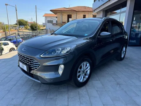 Ford Kuga 1.5 ecoblue Titanium X 2wd 120cv auto - Immagine 3