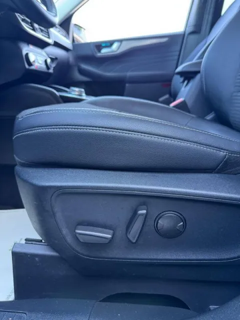 Ford Kuga 1.5 ecoblue Titanium X 2wd 120cv auto - Immagine 14