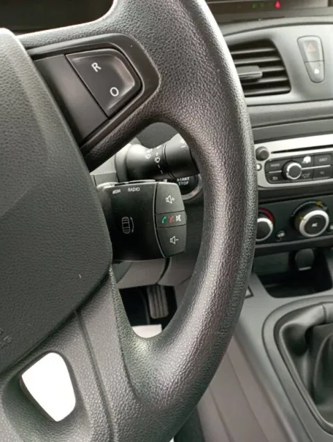 Renault Scenic 1.5 dci energy s&s 110cv - Immagine 2