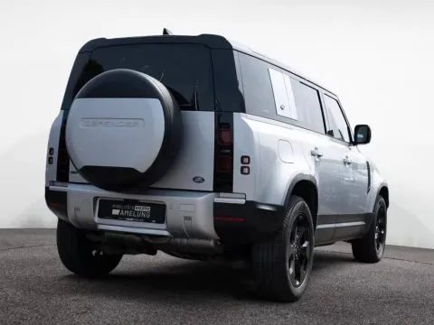 Land Rover Defender 110 2.0d sd4 SE awd 200cv auto - Immagine 3