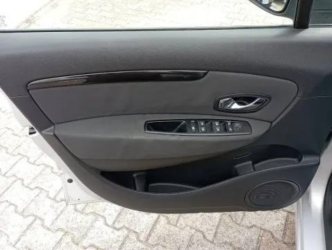 Renault Scenic 1.5 dci energy s&s 110cv - Immagine 6