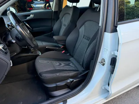 Audi A1 Sportback 1.6 tdi Ambition s-tronic - Immagine 10