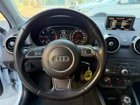 Audi A1 Sportback 1.6 tdi Ambition s-tronic - Immagine 15