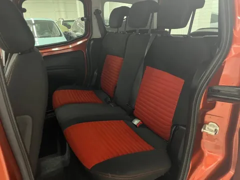 Fiat Qubo 1.3 mjt 16v Trekking 95cv - Immagine 10