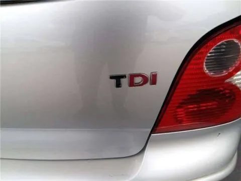 Volkswagen Polo 3p 1.9 tdi Highline - Immagine 7