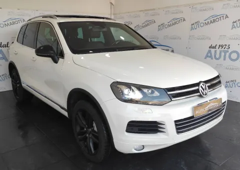 Volkswagen Touareg 3.0 V6 tdi Executive tiptronic - Immagine 4