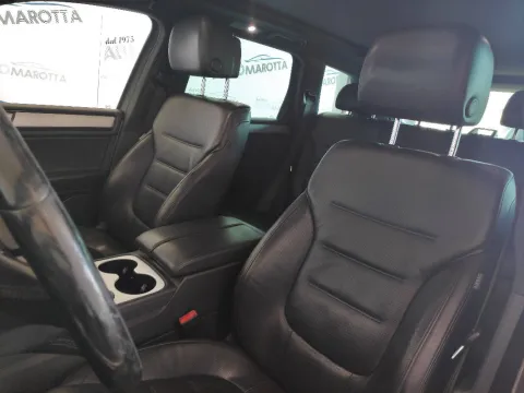 Volkswagen Touareg 3.0 V6 tdi Executive tiptronic - Immagine 12