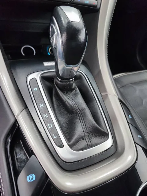 Ford Mondeo 4p 2.0 hybrid Vignale ecvt my18.75 - Immagine 9