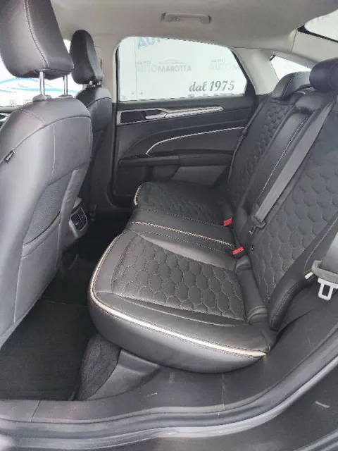 Ford Mondeo 4p 2.0 hybrid Vignale ecvt my18.75 - Immagine 17