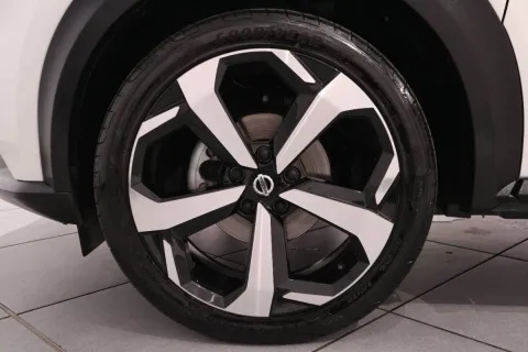 Nissan Juke 1.0 dig-t N-Connecta 117cv - Immagine 32