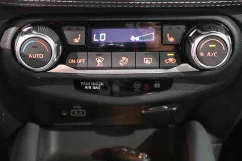 Nissan Juke 1.0 dig-t Tekna 117cv - Immagine 15