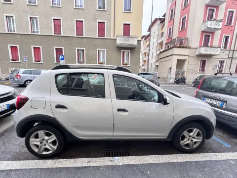 Dacia Sandero Stepway 1.5 dci Prestige 90cv - Immagine 3
