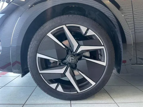 Peugeot 208 1.2 puretech GT s&s 100cv - Immagine 27