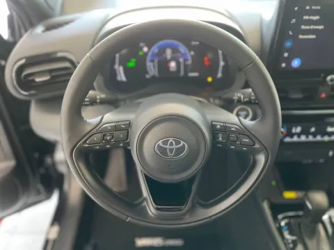 Toyota Yaris Cross 1.5h Trend fwd 130cv e-cvt - Immagine 12