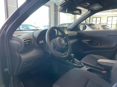 Toyota Yaris Cross 1.5h Trend fwd 130cv e-cvt - Immagine 8