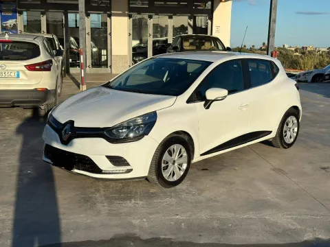 Renault Clio 1.5 dci energy Zen 75cv - Immagine 1