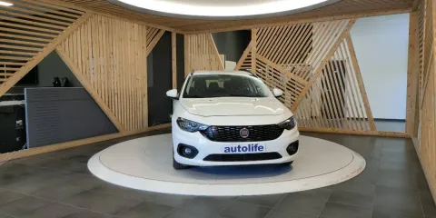 Fiat Tipo SW 1.6 mjt Easy s&s 120cv my19 - Immagine 2