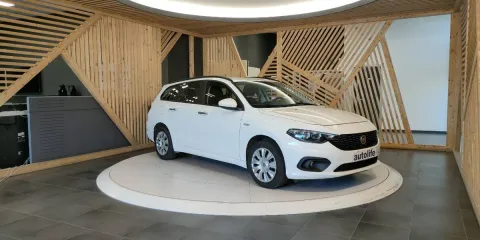 Fiat Tipo SW 1.6 mjt Easy s&s 120cv my19 - Immagine 3