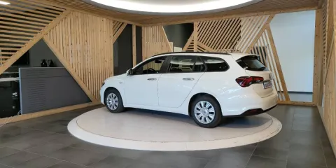 Fiat Tipo SW 1.6 mjt Easy s&s 120cv my19 - Immagine 11