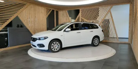 Fiat Tipo SW 1.6 mjt Easy s&s 120cv my19 - Immagine 14