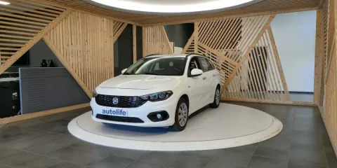Fiat Tipo SW 1.6 mjt Easy s&s 120cv my19 - Immagine 16